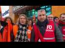 Des salariés Carrefour en grève à Flers-en-Escrebieux à la veille du réveillon
