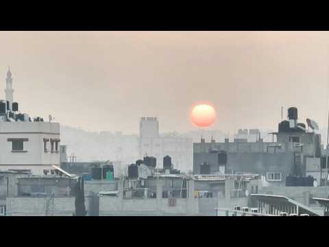 Gaza: shelling on Khan Yunis as the sun rises on first day of the year
