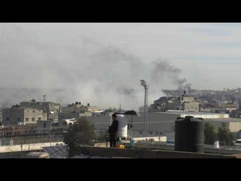 Khan Yunis: thick clouds of smoke and big sounds of explosions in the south of the Gaza Strip