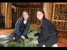 VIDÉO. Pour Noël, des lycéens apprentis fleuristes décorent un château dans la Sarthe