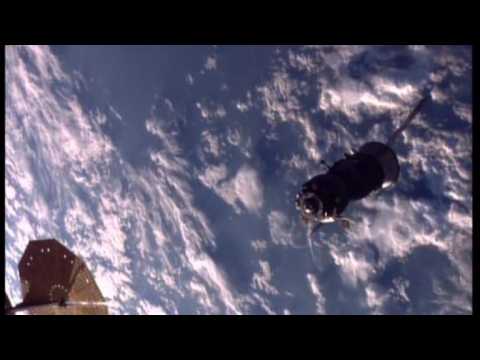 Astronauts begin descent as Soyuz undocks from ISS