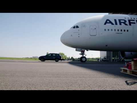 Air France and Porsche - New Guinness World Records title | AutoMotoTV