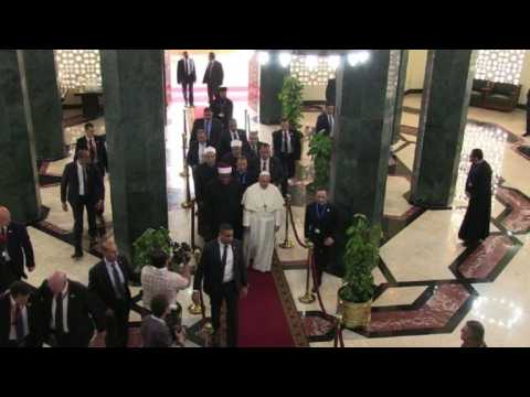 Egypt: Pope Francis visits Al-Azhar headquarters in Cairo
