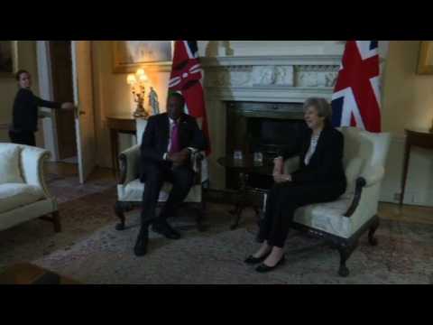 Theresa May greets Kenyan president at 10 Downing Street (2)