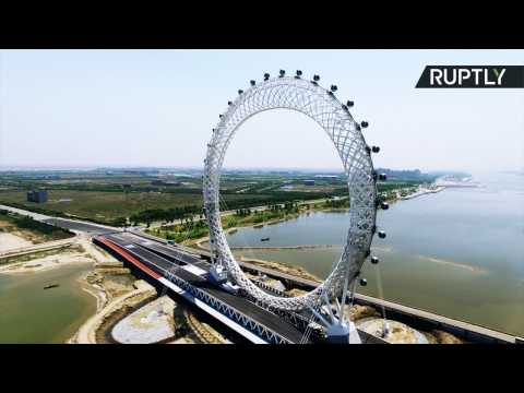 New Chinese Ferris Wheel Design Has No Spokes... And Wi-Fi