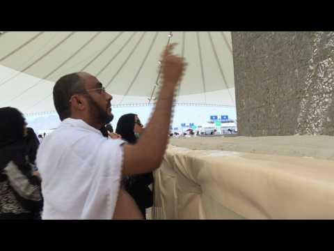 Muslim pilgrims mark final hajj rite with 'Stoning of Devil'