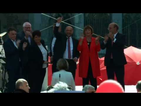 Germany's Martin Schulz holds final election rally