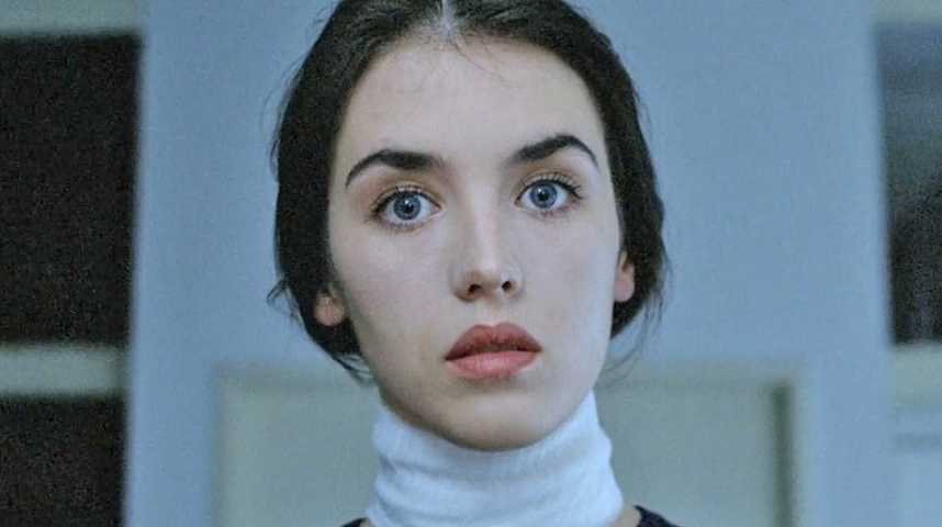 Sas Rise Of The Black Swan Bande Annonce Vf Possession - Bande annonce 1 - VO - (1981)