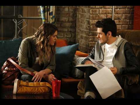 Pretty Little Liars - Teaser 1 - VO