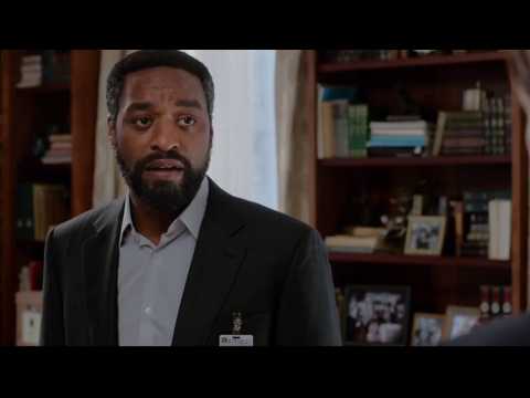 Aux yeux de tous - Bande annonce 3 - VO - (2015)