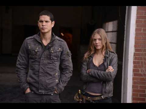 Revolution (2012) - Teaser 2 - VO