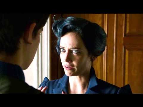 Miss Peregrine et les enfants particuliers - Bande annonce 1 - VO - (2016)