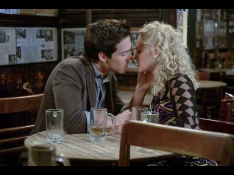 The Carrie Diaries - Teaser 1 - VO