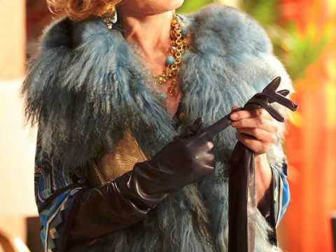 Castle - Teaser 2 - VO