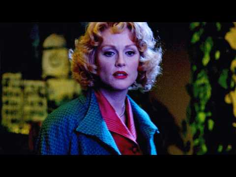 Loin du paradis - Bande annonce 1 - VO - (2002)