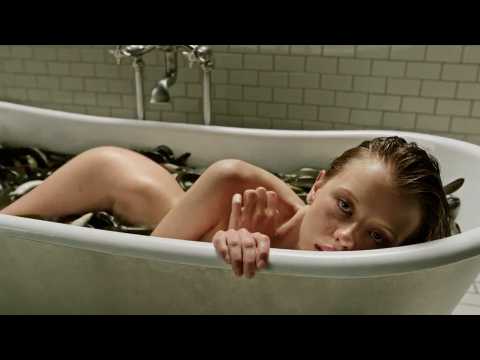 A Cure for Life - Bande annonce 9 - VO - (2017)