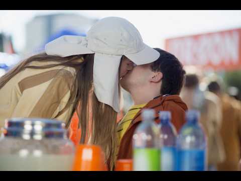 The Middle - Teaser 1 - VO