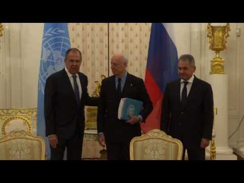 Syria peace talks: Russian Lavrov meets de Mistura in Moscow