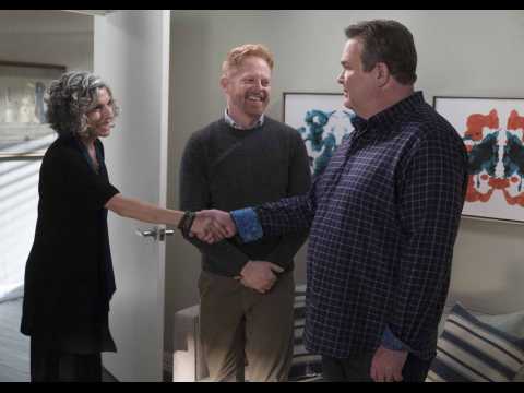 Modern Family - Teaser 1 - VO