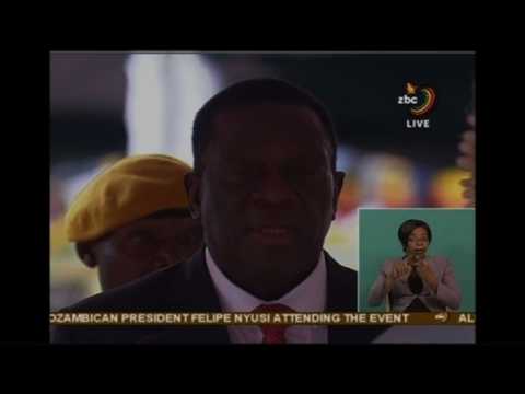 Mnangagwa sworn in as Zimbabwe's new president (2)