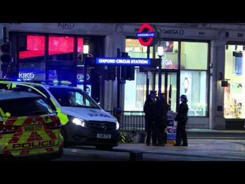 False terror alert sparks fear in London shopping district