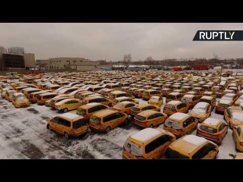Where Taxis Come to Die! Yellow Cabs Find Peace in Moscow's Graveyard