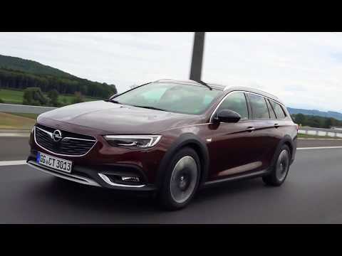 Opel Insignia Exclusive Country Tourer in Brown Driving Video