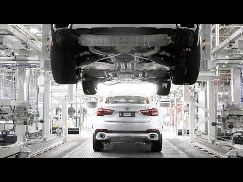 Production of the first pre series BMW X7