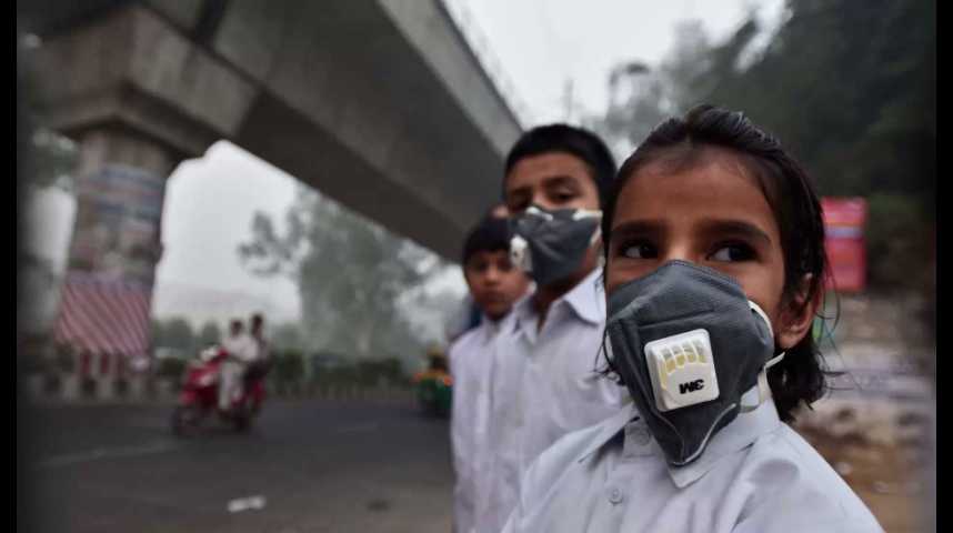 Illustration pour la vidéo Pollution : état d'urgence à New Delhi