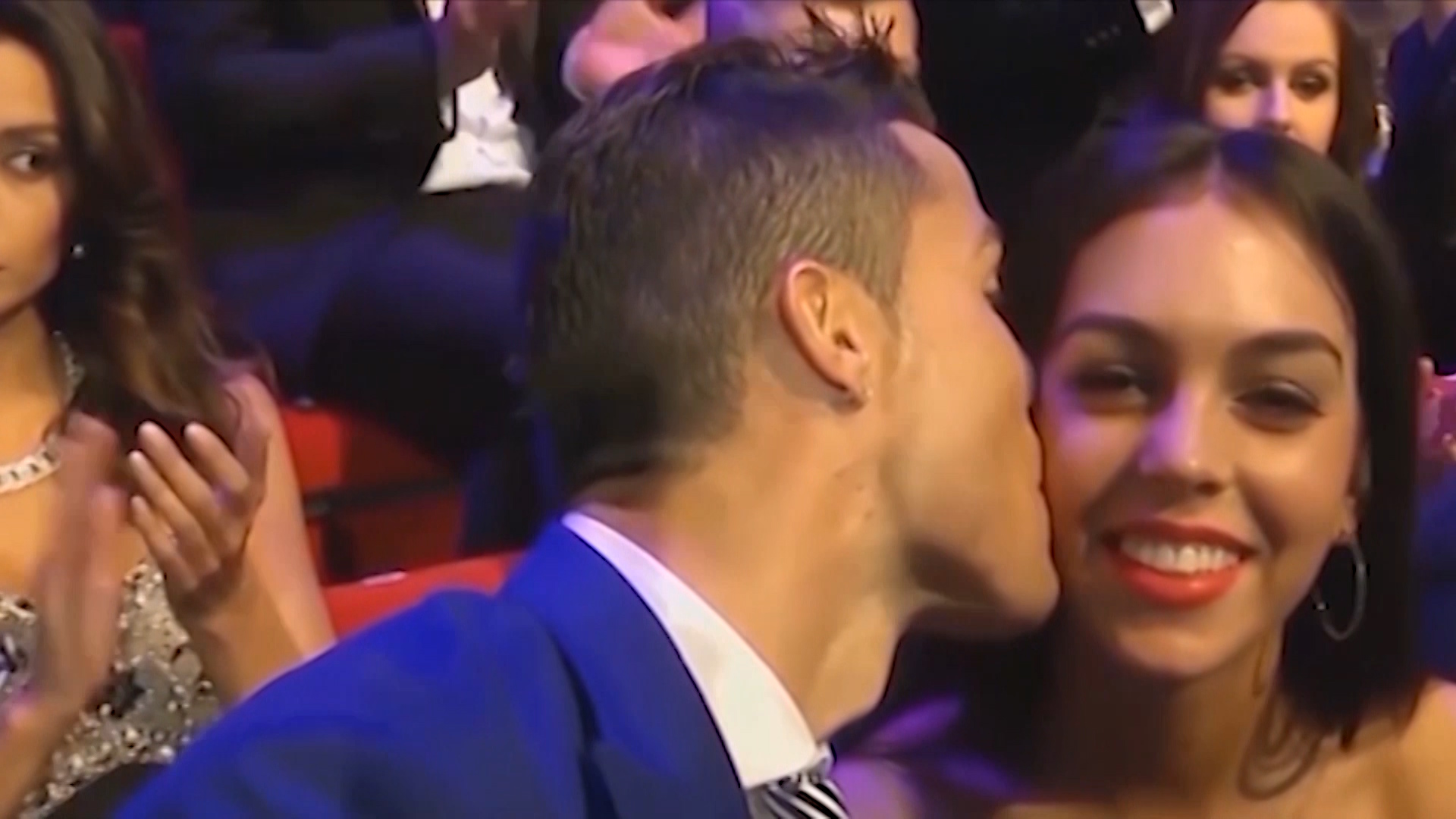 VIDEO : Georgina y Cristiano esperan la llegada de Alana Martina