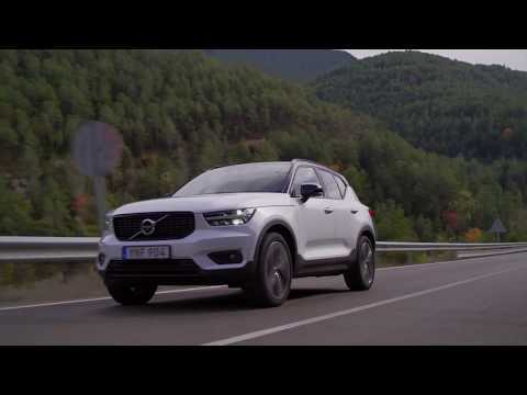 New Volvo XC40 T5 R Design Crystal White Driving Video