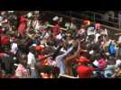 Crowds await swearing-in ceremony for Kenya's Uhuru Kenyatta