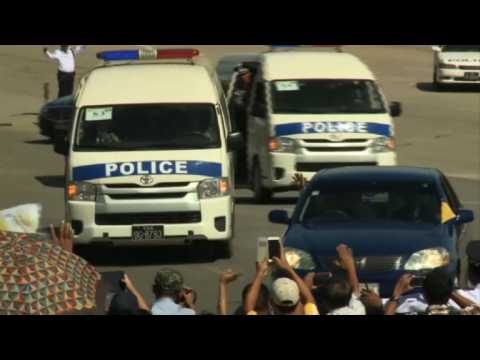 Pope Francis arrives at Yangon airport, heading to Bangladesh
