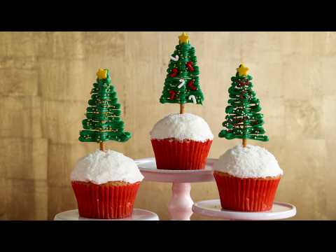 Chocolate Pretzel Christmas Tree Cupcakes