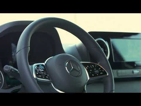 Mercedes-Benz Sprinter 319 CDI Panel Van - Iridium silver metallic Interior Design