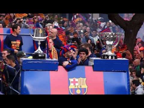 Barcelona celebrate their 25th La Liga title with fans