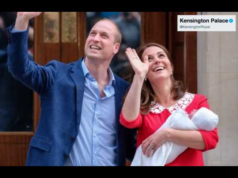 Duchess Catherine and newborn son leave hospital