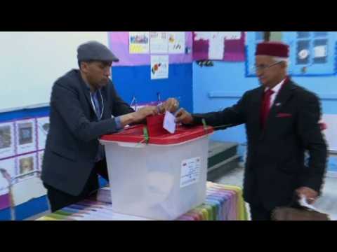 Tunisia votes in first free municipal elections