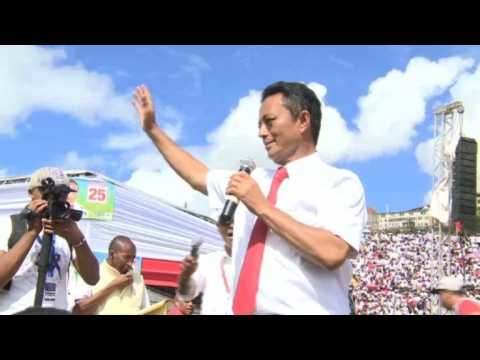 Madagascar's presidential hopeful Ravalomanana holds a rally