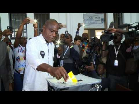 DR Congo election: candidate Martin Fayulu casts his vote