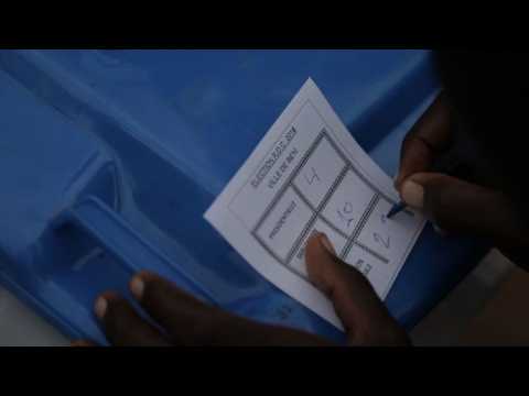 DRC election: mock vote in Beni with makeshift polling stations