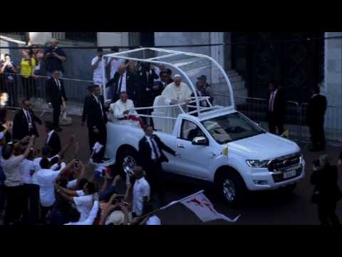 Pope Francis arrives to Panama Metropolitan Cathedral for mass