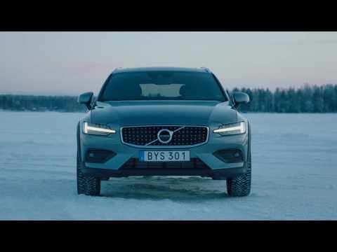 Volvo V60 Cross Country Design Preview