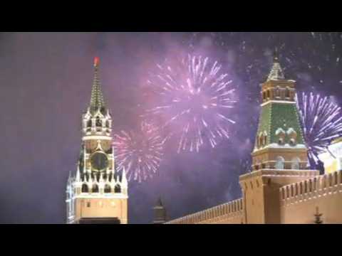 Moscow welcomes in the new year with fireworks over Red Square