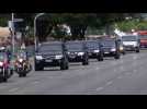 Car carrying Bolsonaro leaves residence for Cathedral - Label : AFPTV - First images - Category : News