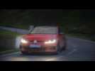Vidéo Volkswagen Golf GTI TCR - ESSAI : d'hommage collatéral Vidéo Volkswagen Golf GTI TCR - ESSAI : d'hommage collatéral