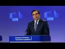 EU urges 'swift resolution' on stranded migrants