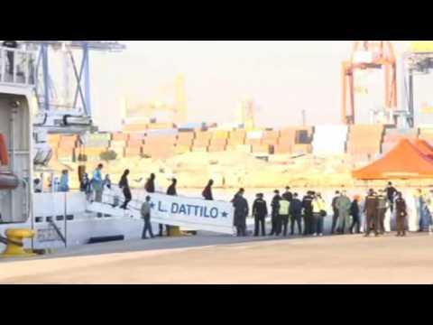 Migrants disembark from Aquarius rescue ship in Spanish port