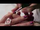 Tuto : comment superposer deux vernis avec classe ? - Label : Marie France - Category : Féminin