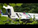 Paris suburban train overturns in landslide - Label : AFPTV - First images - Category : News